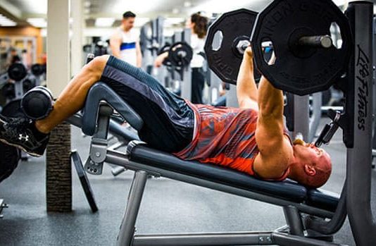 decline chest press